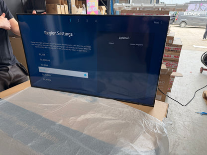 Samsung 50" HAU8000 UHD Smart TV