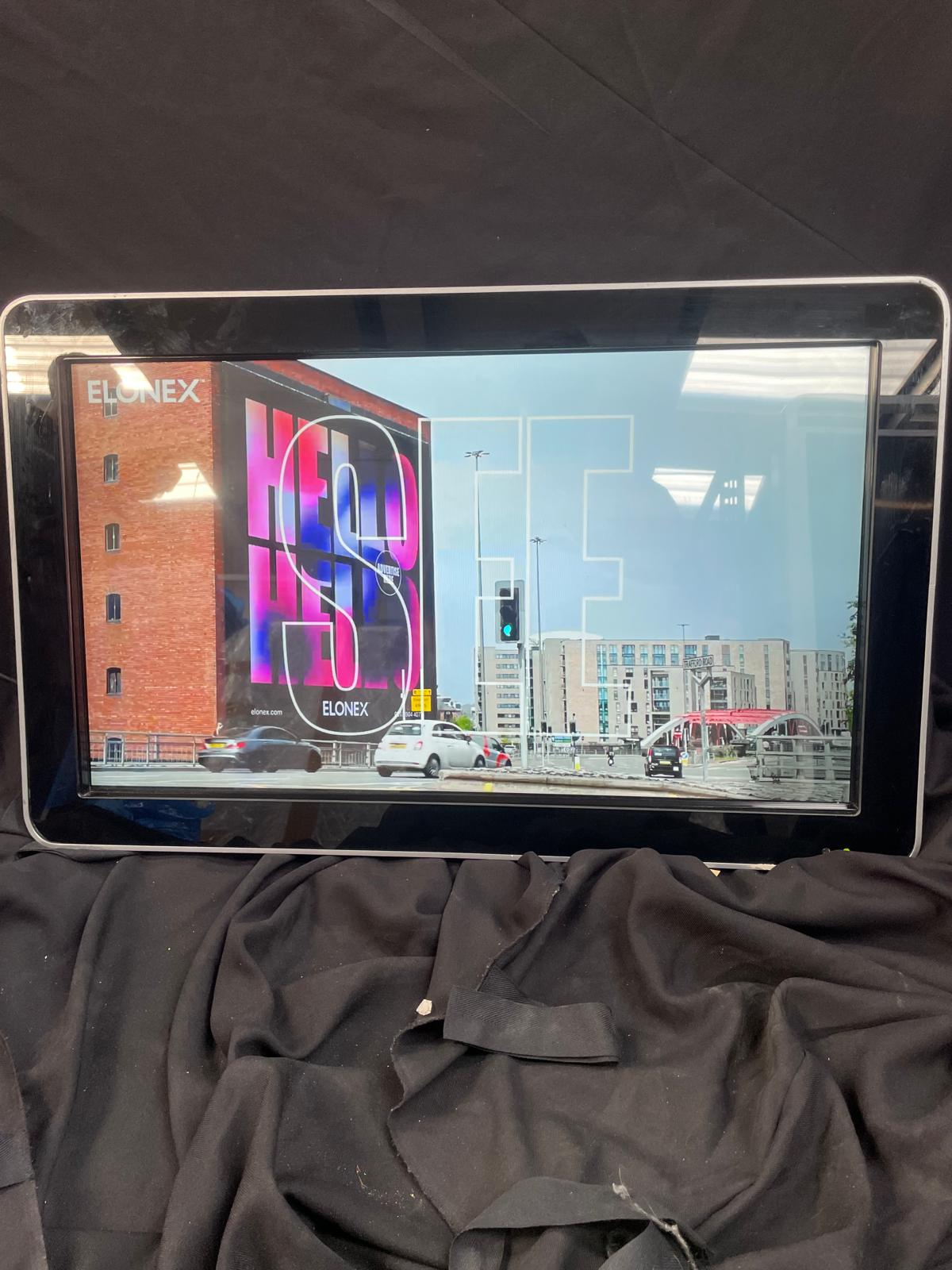 32” LCD SCREEN - AD322-HDIT-BBW1-AV-V4 (Ex-Display)
